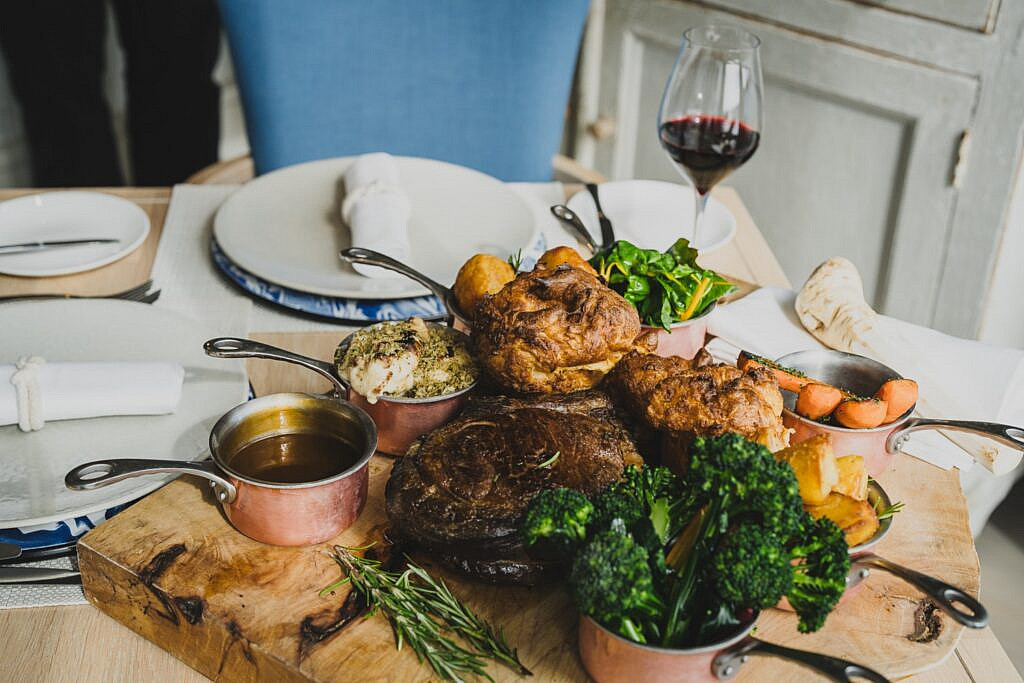 Sunday Roast at the Idle Rocks